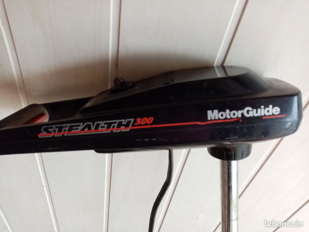 Moteur barque Nautisme