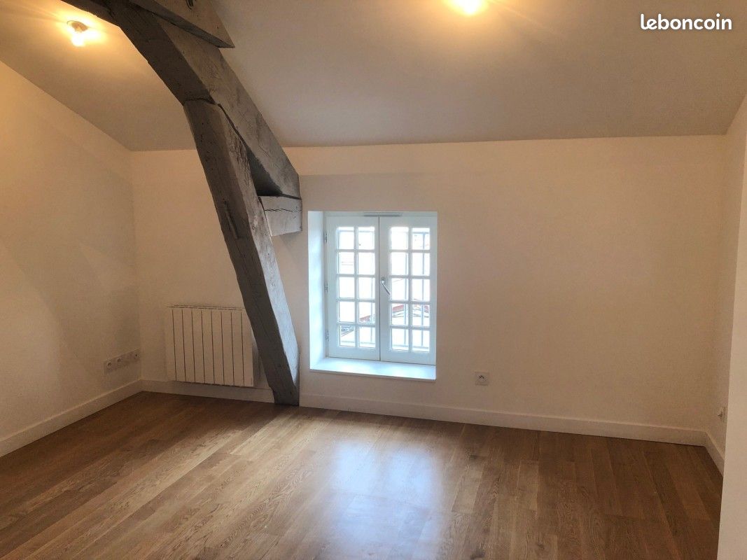 Appartement 1 pièce 27 m² · à Clermont-Ferrand · 27 m² · 499 €