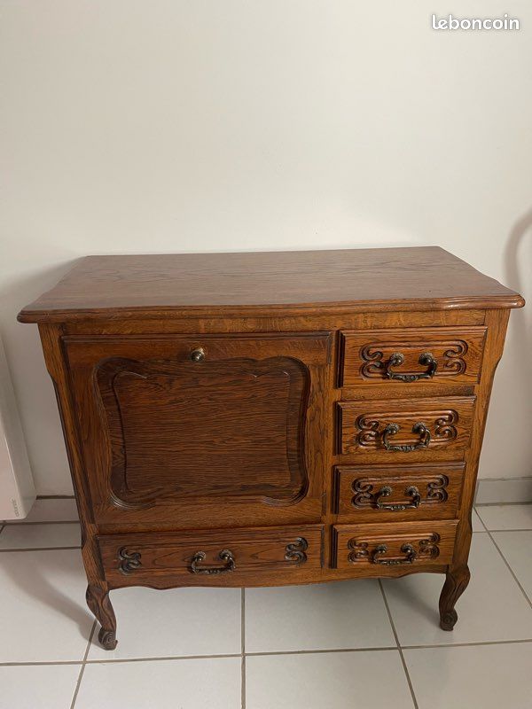 Meuble en bois (image 1)