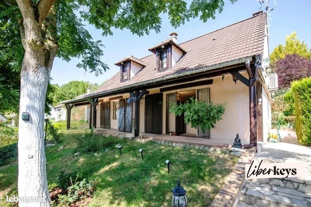 Maison 8 pièces 215 m² · à Ézy-sur-Eure · 215 m² · 439 000 €