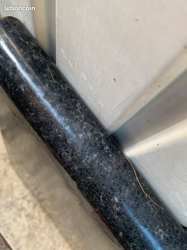 Plan de travail / planche à découper stratifiée noire effet marbre carrée (image 3)