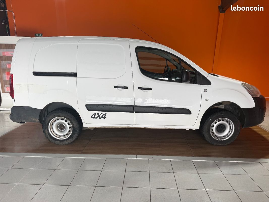 Citroen berlingo fourgon xl bluehdi 100 club (image 4)
