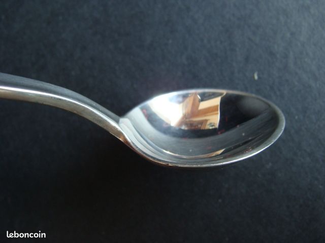 12 cuillères à moka en métal argenté – poinçon SFAM/ Société Française d'Alliage des Métaux et Poinçon 10 g – Manches à la russe - Collection