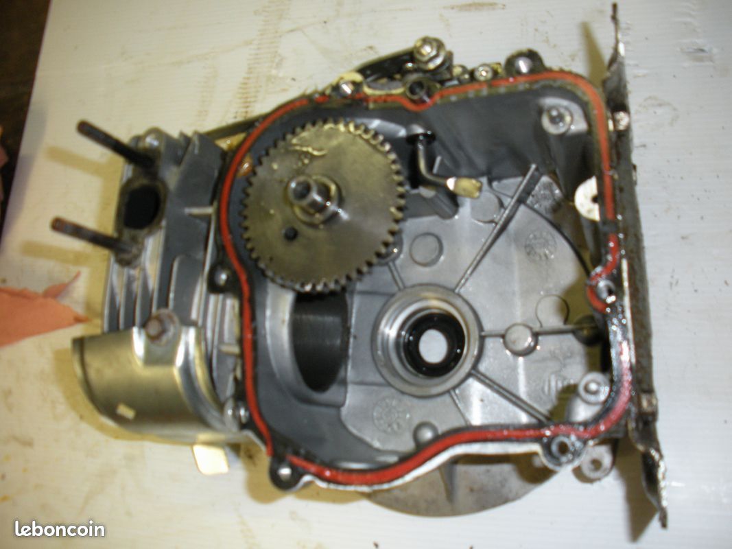 Cylindre access j8 25 en tres bon etat (image 1)