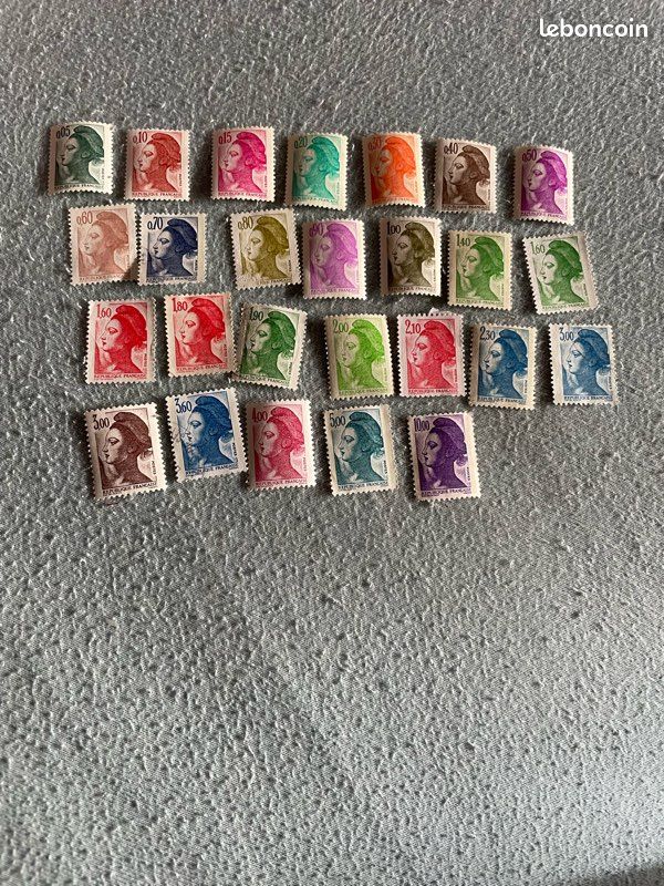 LOT DE 2500 timbres du monde + 150 gratuits EUR 55,00 - PicClick FR