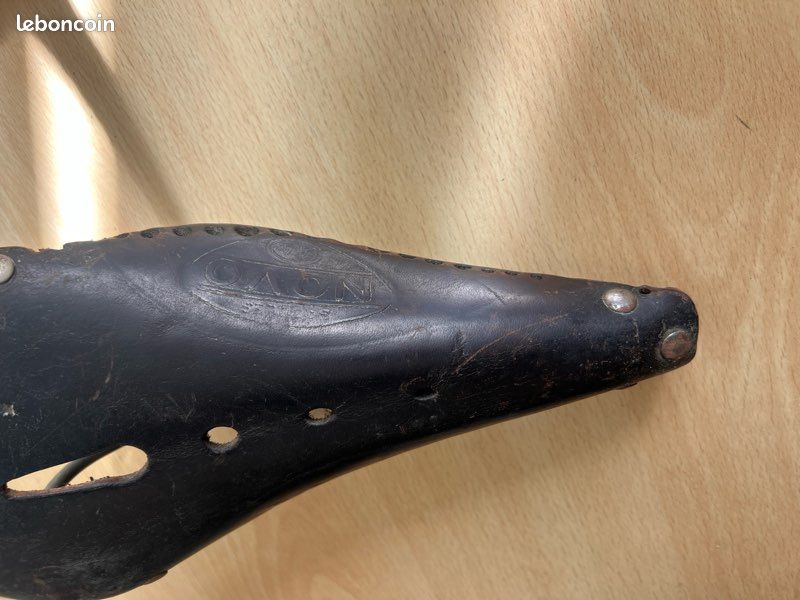 Selle Vintage en Cuir Brooks B17 Honey