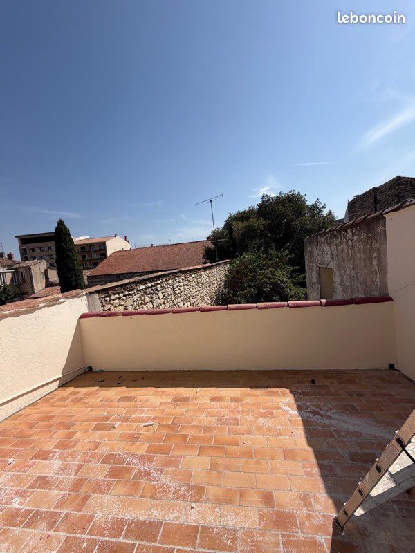 Appartement 4 pièces 76 m² · à Nîmes · 76 m² · 910 €
