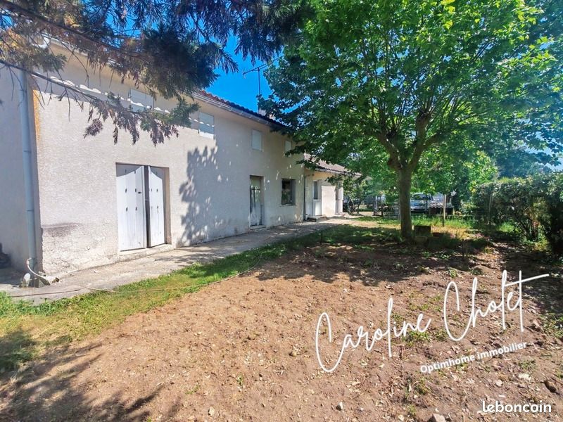 Maison 4 pièces 103 m² · à Saint-Seurin-sur-l'Isle · 103 m² · 106 800 €