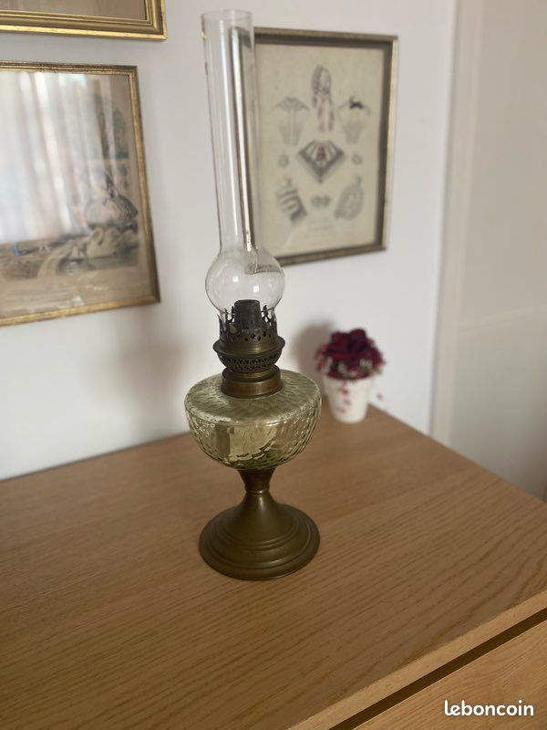 Lampe à pétrole (image 1)