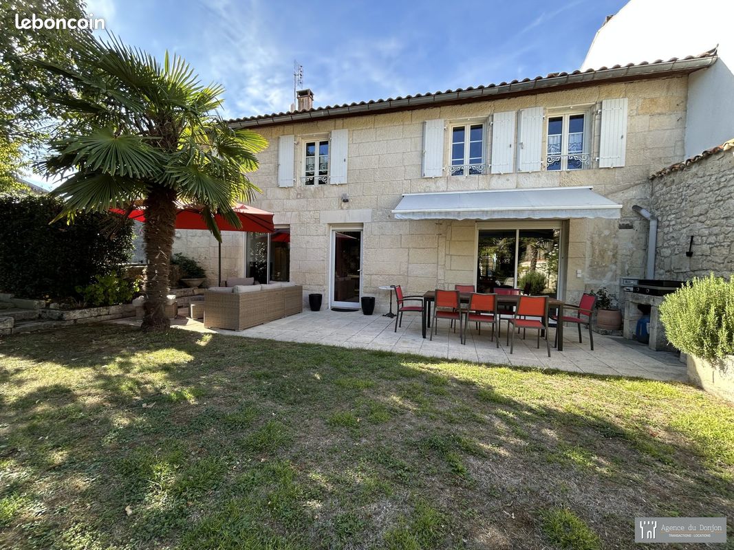 Maison 7 pièces 194 m² · à Pons · 194 m² · 378 000 €