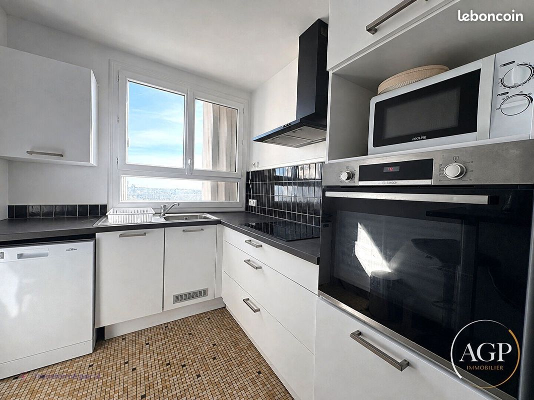 Appartement 1 pièce 92 m² · à Orléans · 92 m² · 450 €/mois