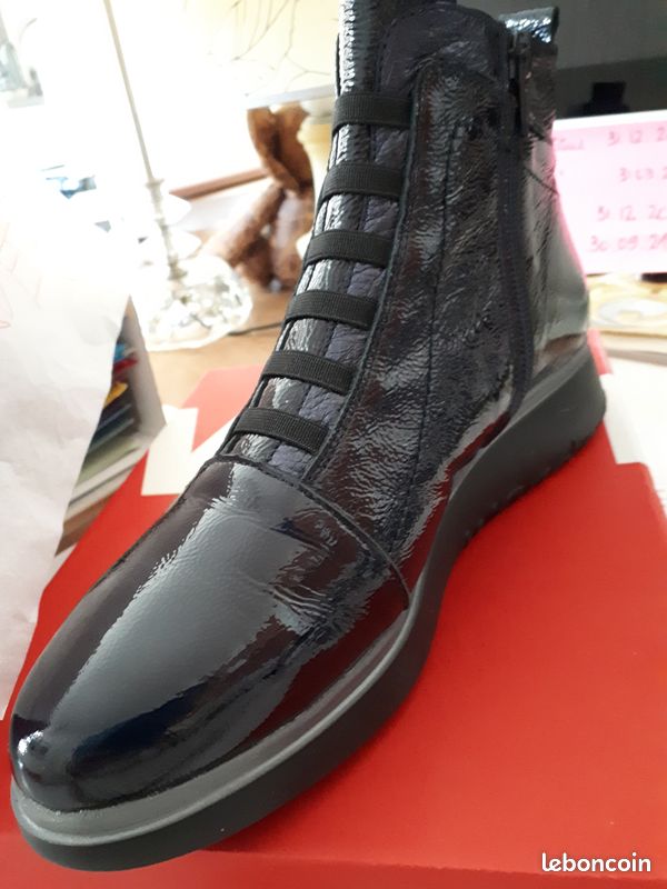 Boots cuir bleu nuit noire (image 2)