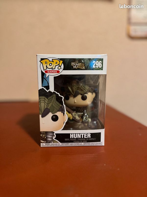 Figurine Funko Pop Chasseur/Hunter #296 Monster Hunter – très bon état – Prix négociable (image 1)