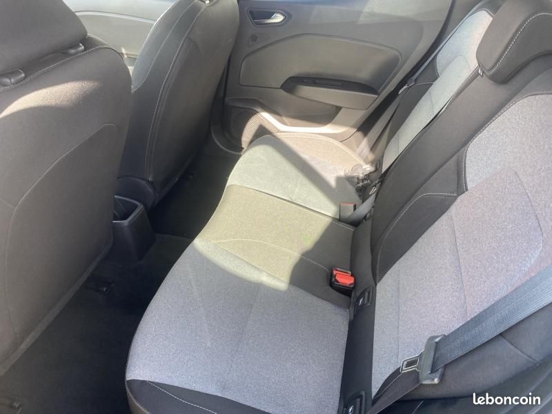 Renault Clio 1.5 dCi 100ch Evolution - 25 (image 7)