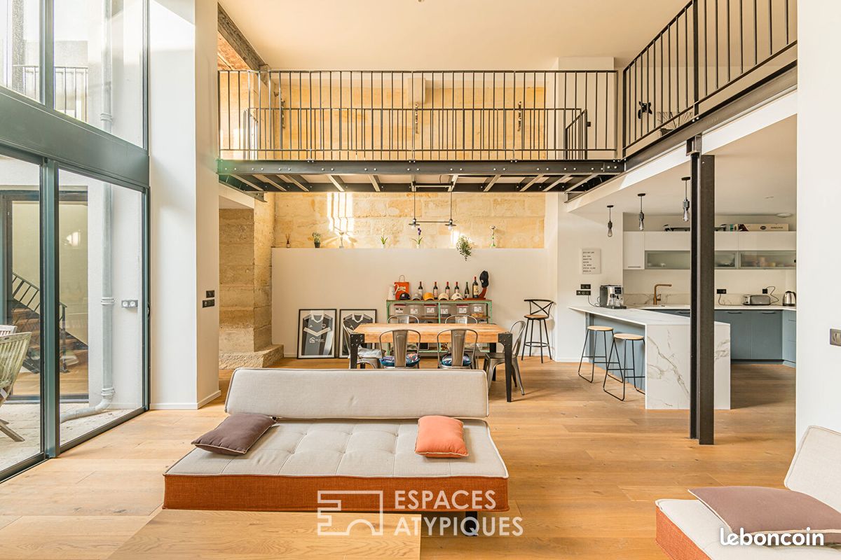 Loft 6 pièces 210 m² (image 1)