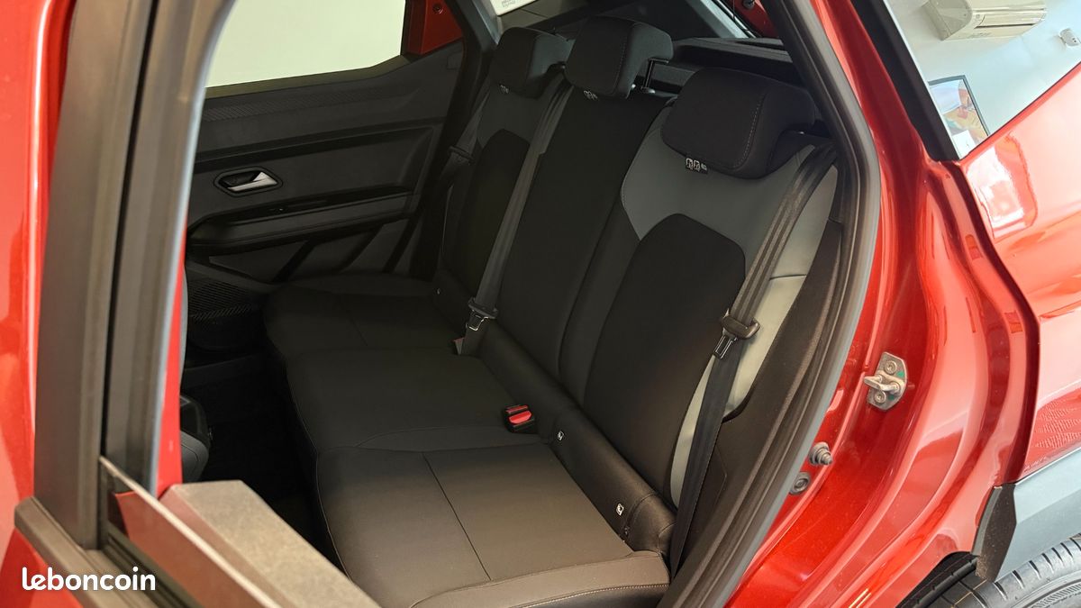 DACIA DUSTER HYBRID 155ch BVA 4X2 EXTREME SUREQUIPE (image 6)