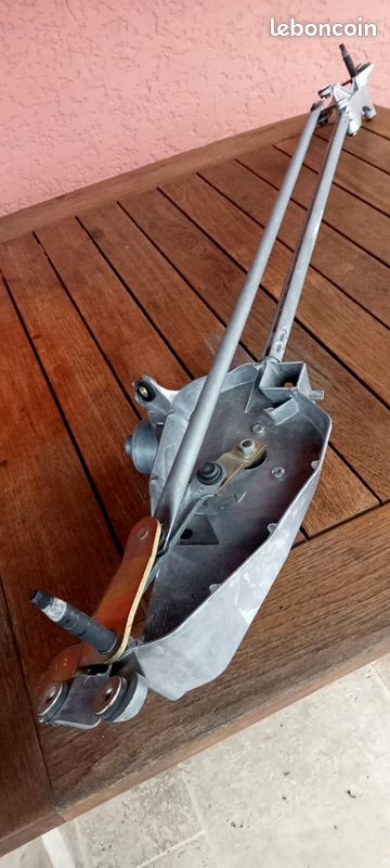 Moteur essuie glace espace 4 (image 2)