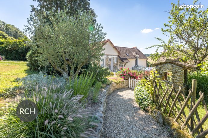 Maison 6 pièces 210 m²