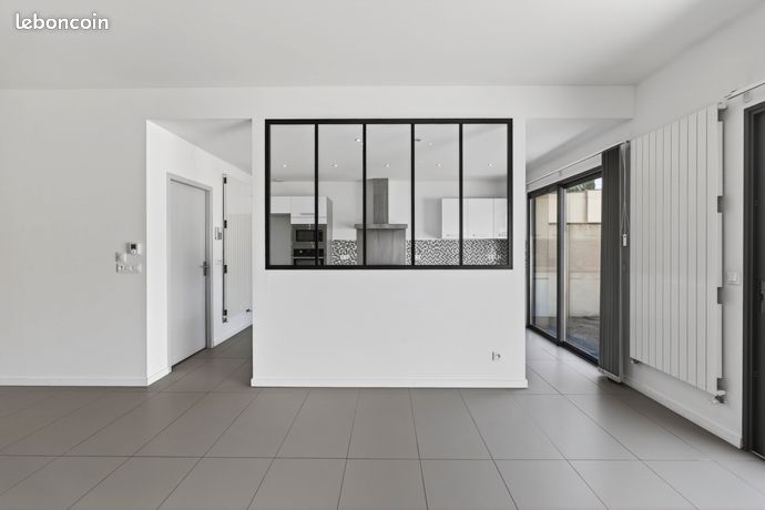 Caudéran — Maison contemporaine 139 m² DPE B / GES B — 4 ch + garage — 6