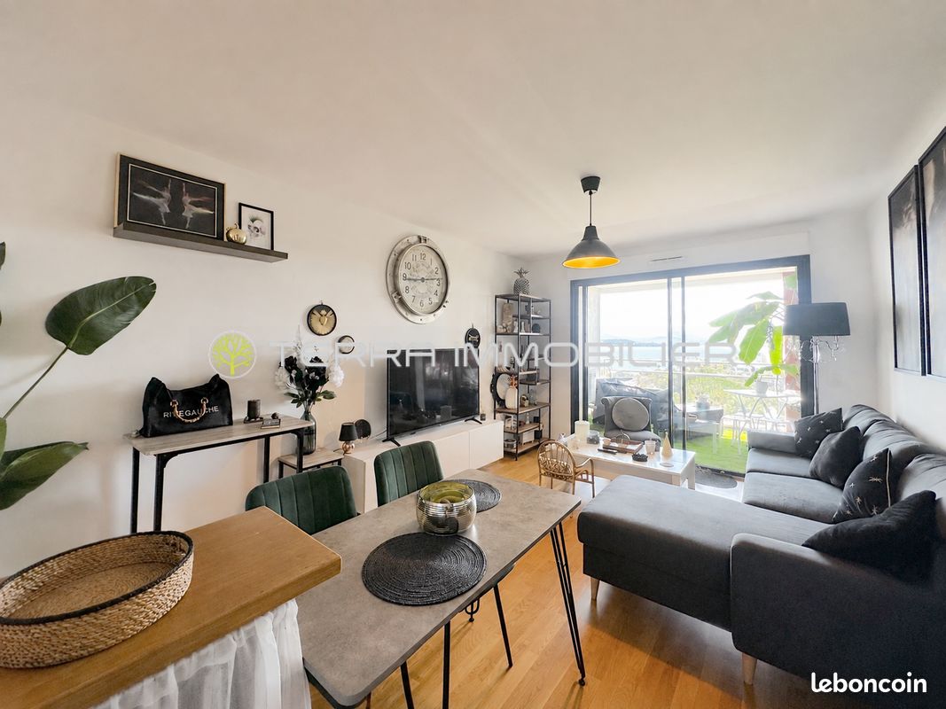Appartement 2 pièces 43 m² · à Ajaccio · 43 m² · 950 €/mois
