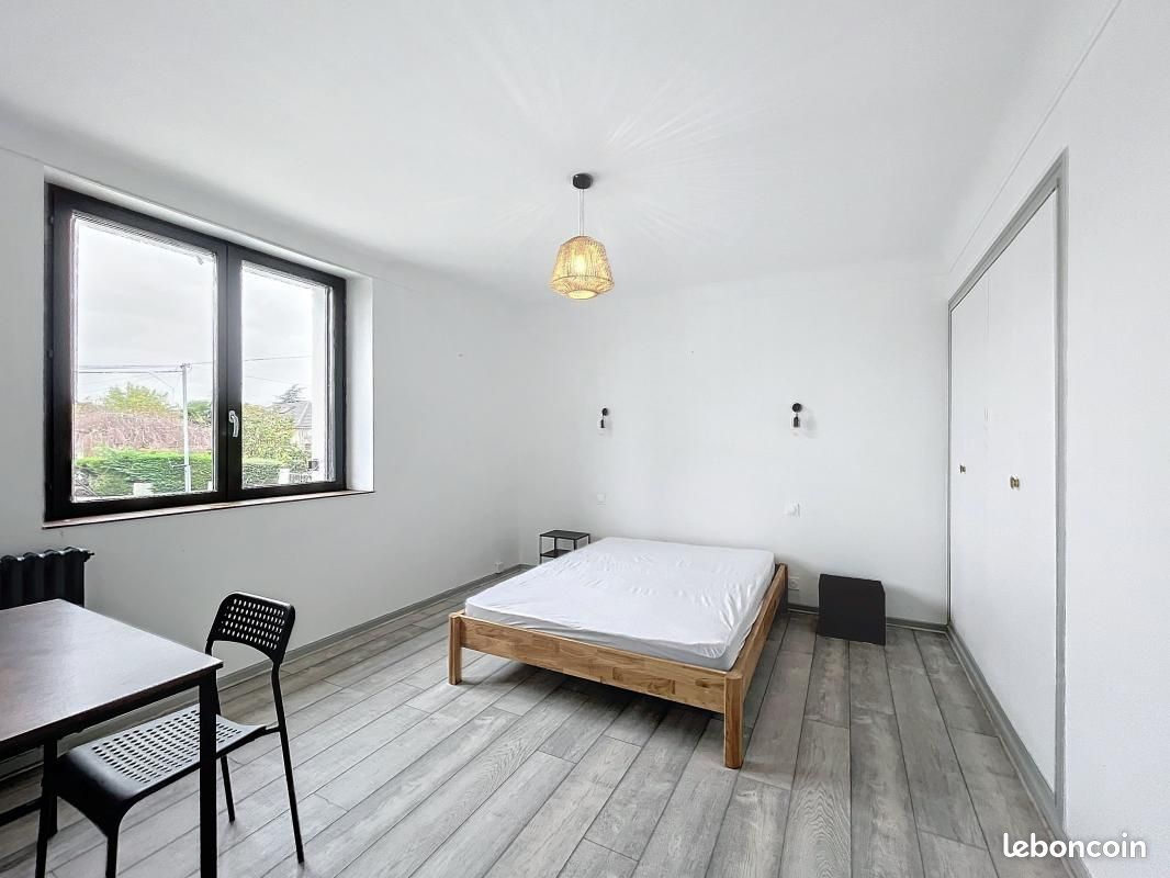 Appartement 7 pièces 188 m² (image 1)