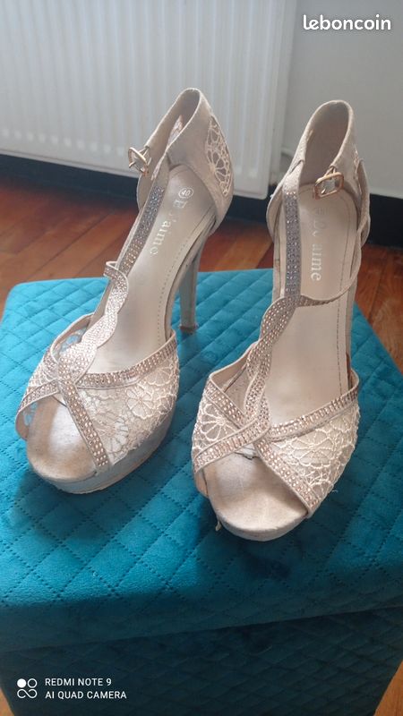 Chaussures à talons femme en dentelle beige transparente - Occasion (image 2)
