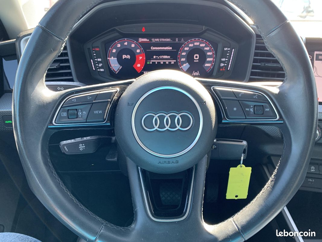 AUDI A1 Sportback 30 TFSI 110 ch S tronic 7 Business line (image 8)