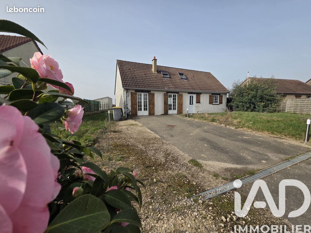 Maison 4 pièces 115 m² · à Brou · 115 m² · 139 000 €