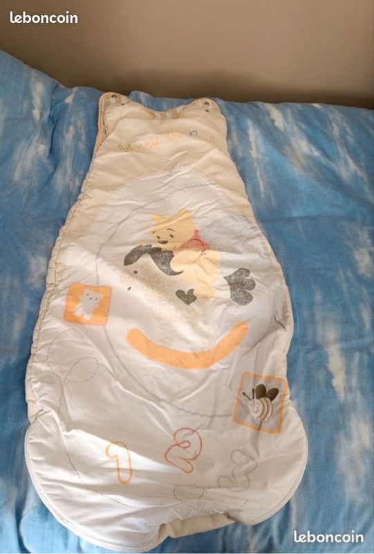 Gigoteuse Winnie l'ourson (image 1)