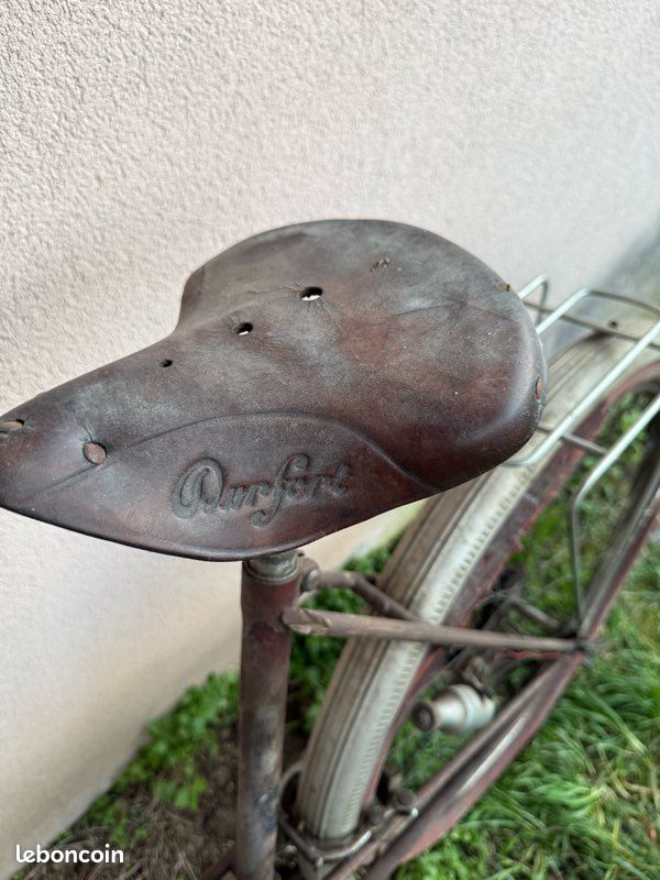 VÉLO ANCIEN DAME Peugeot 1910-1920 EUR 70,00 - FR
