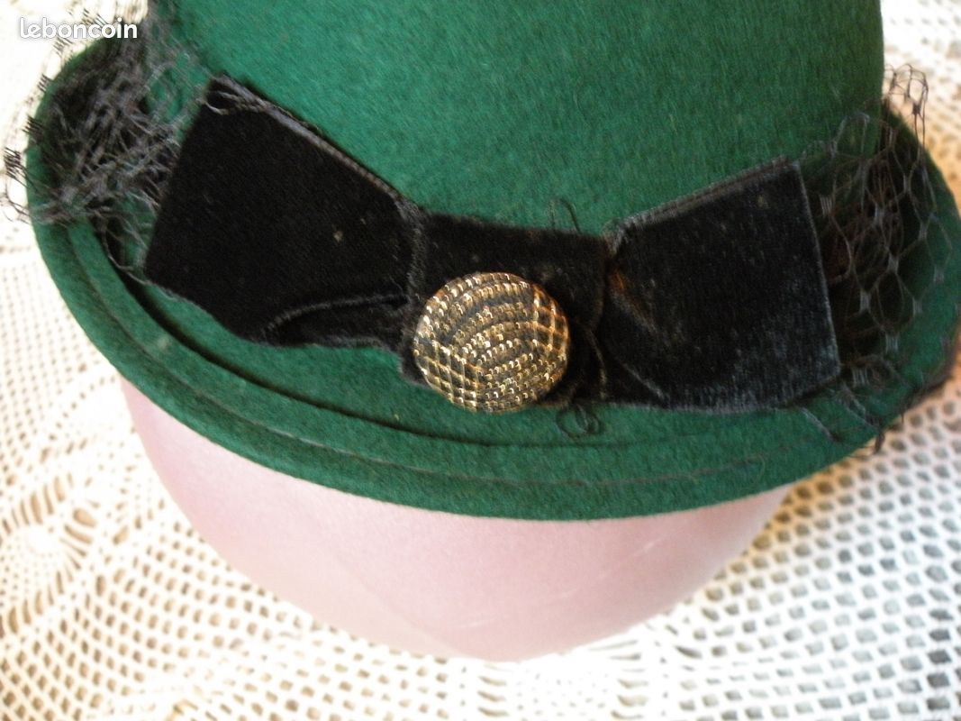Chapeau d'été en tissu pour femme Urban chic modèle Hamuty vert sauge