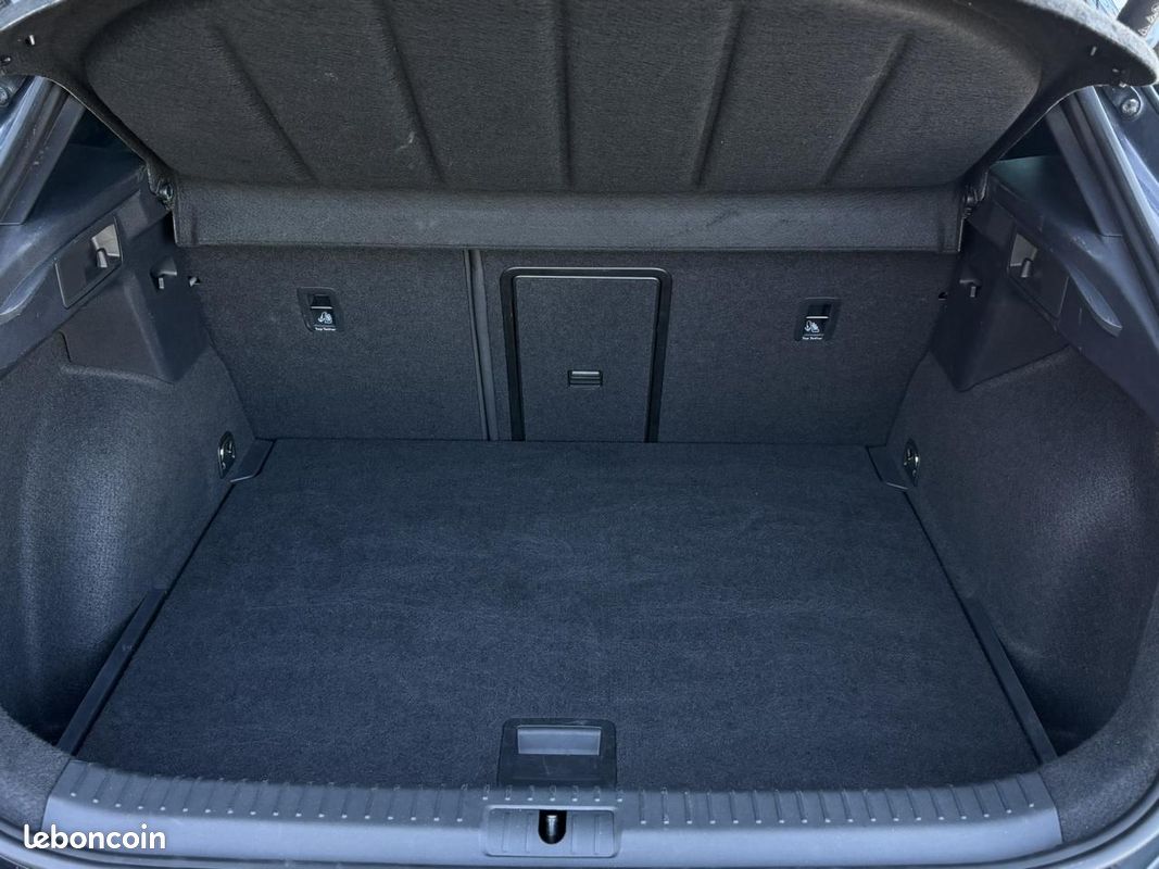 CUPRA FORMENTOR NV 1.5 e-TSI 150 DSG7 avec Hayon élec et Toit ouvrant (image 17)