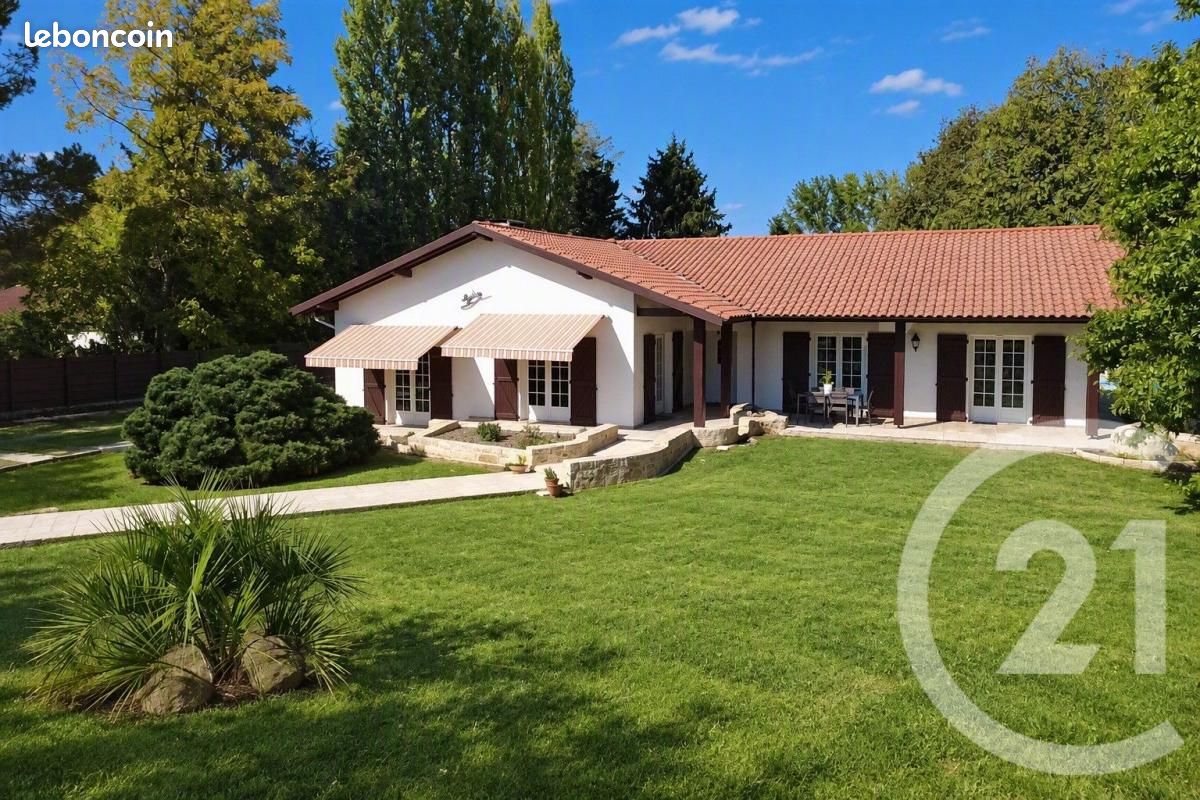 Maison 5 pièces 144 m² · à Biaudos · 144 m² · 480 000 €