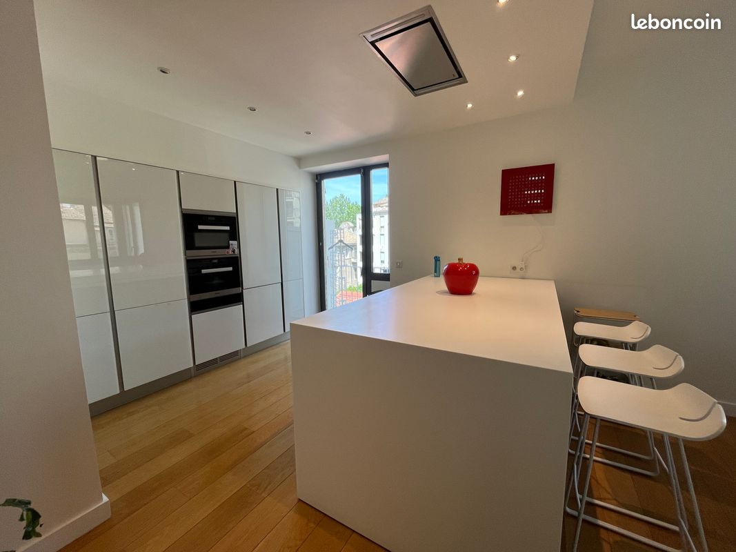 Appartement 7 pièces 117 m² · à Aix-en-Provence · 117 m² · 950 000 €
