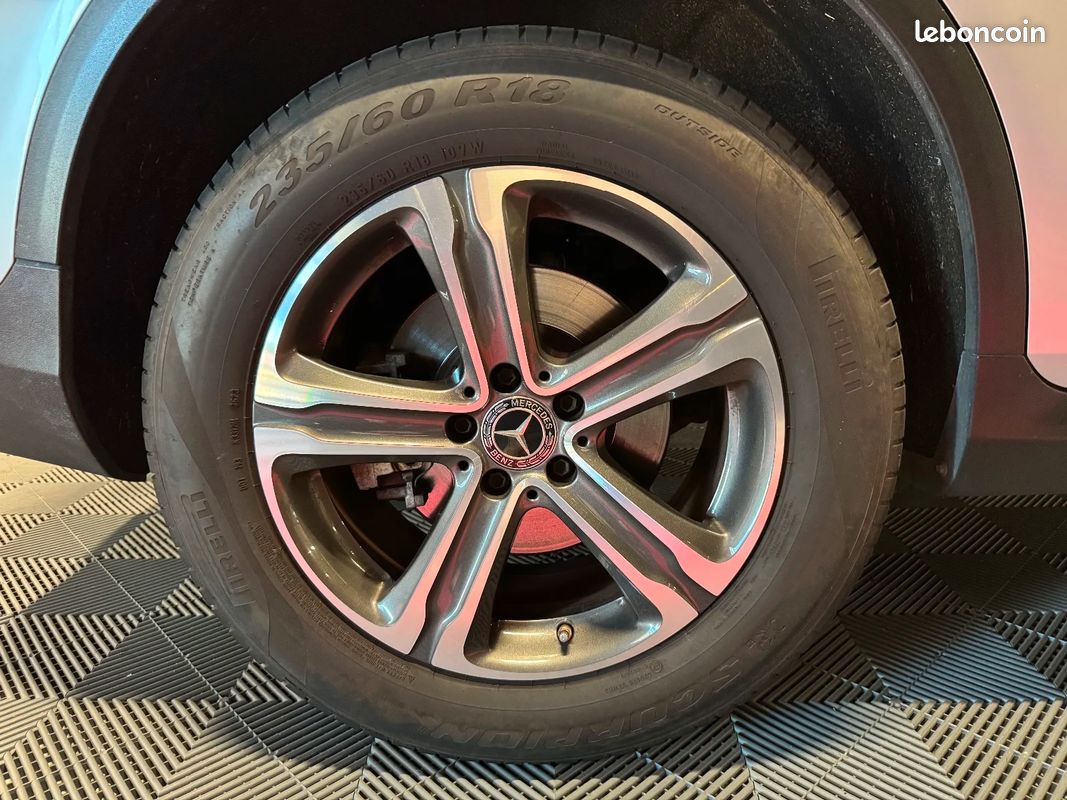MERCEDES GLC 220 d 9G-Tronic 4Matic Sportline / SUIVI ENTRETIEN / PACK AMG / ATTELAGE / GARANTIE 12 MOIS (image 16)