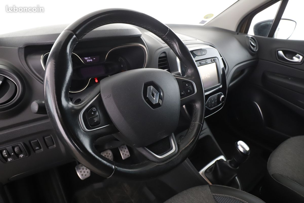 Renault Captur 1.5 dCi Energy Intens 90 ch (image 6)