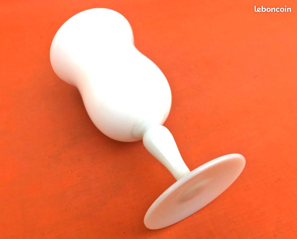 Vase opaline blanche (image 2)