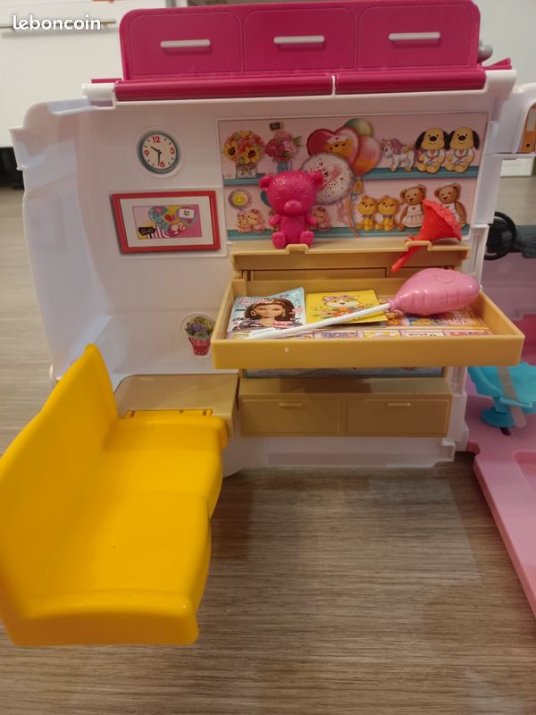 Ambulance de barbie (image 2)