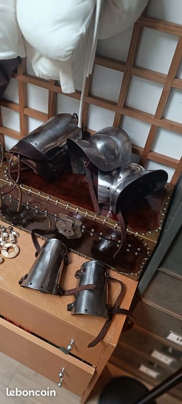 6 pièces d'armure acier (image 1)