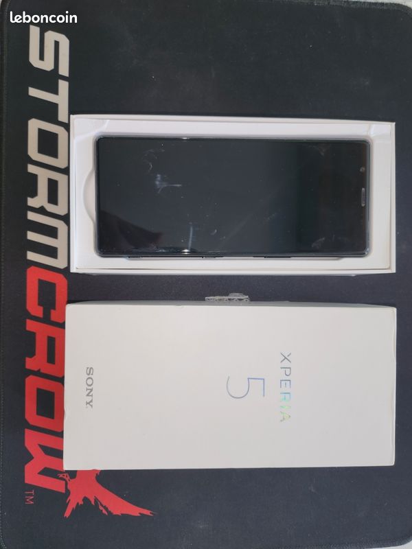Sony Xperia 5 (image 1)