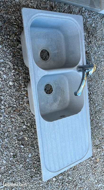 Evier avec robinet douchette (image 1)