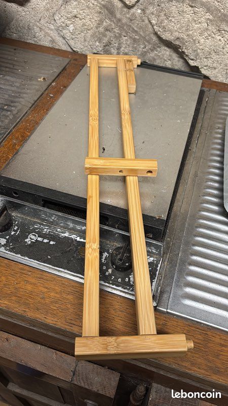 Porte serviettes neuf en bois (image 1)