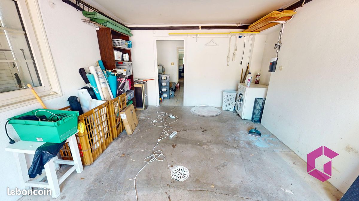 Propriété 9 pièces 238 m² (image 18)