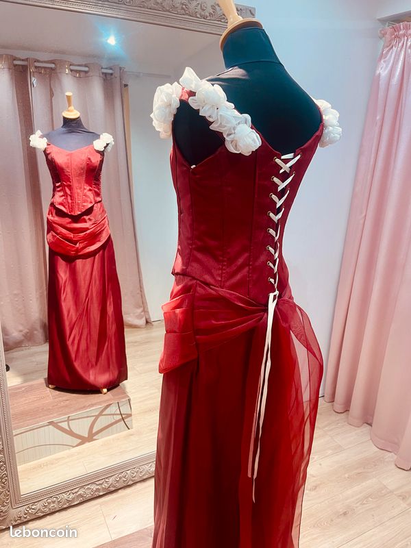 Robe Victorienne NEUVE T38 Vêtements