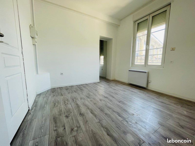 Appartement 1 pièce 22 m² · à Elbeuf · 22 m² · 400 €