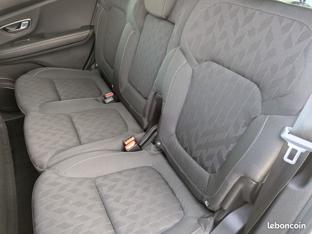 RENAULT SCENIC IV TCe 130 LIMITED (image 12)
