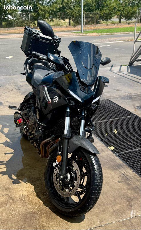 Yamaha Tracer 700 A2 - Ligne Akrapovic - Feux Additionnels - Top Case (image 1)