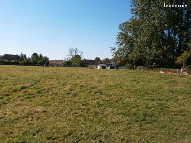 Terrain 2 822 m² Meulers
