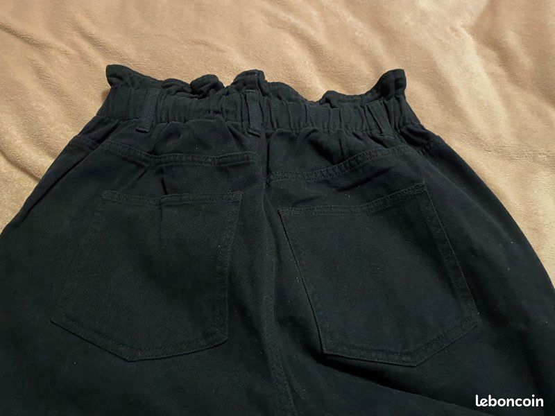 Pantalon noir taille haute (image 4)