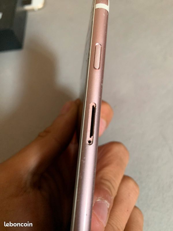 Iphone 6s rose casser (image 3)